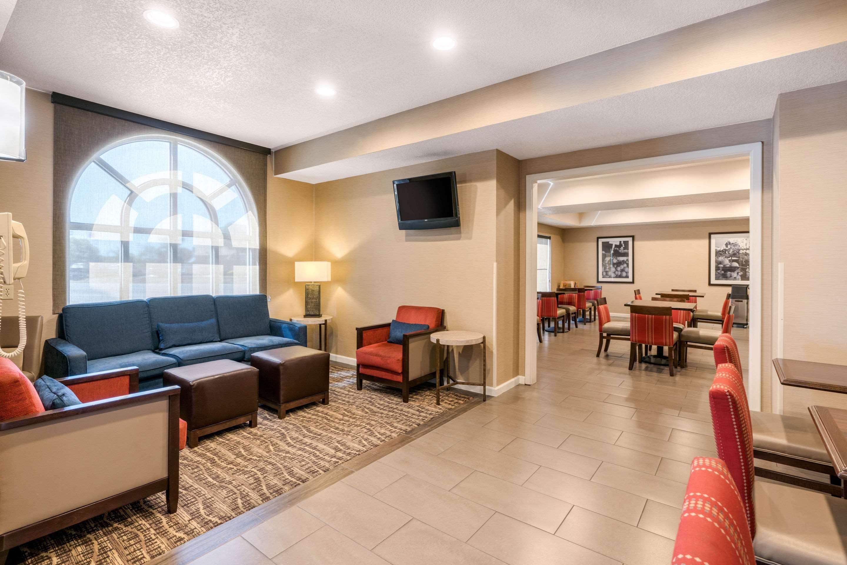 Comfort Inn Lathrop Stockton Airport Exterior photo