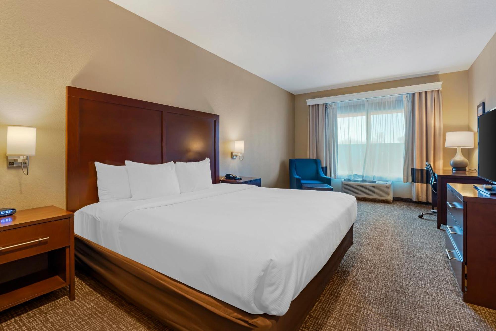 Comfort Inn Lathrop Stockton Airport Exterior photo