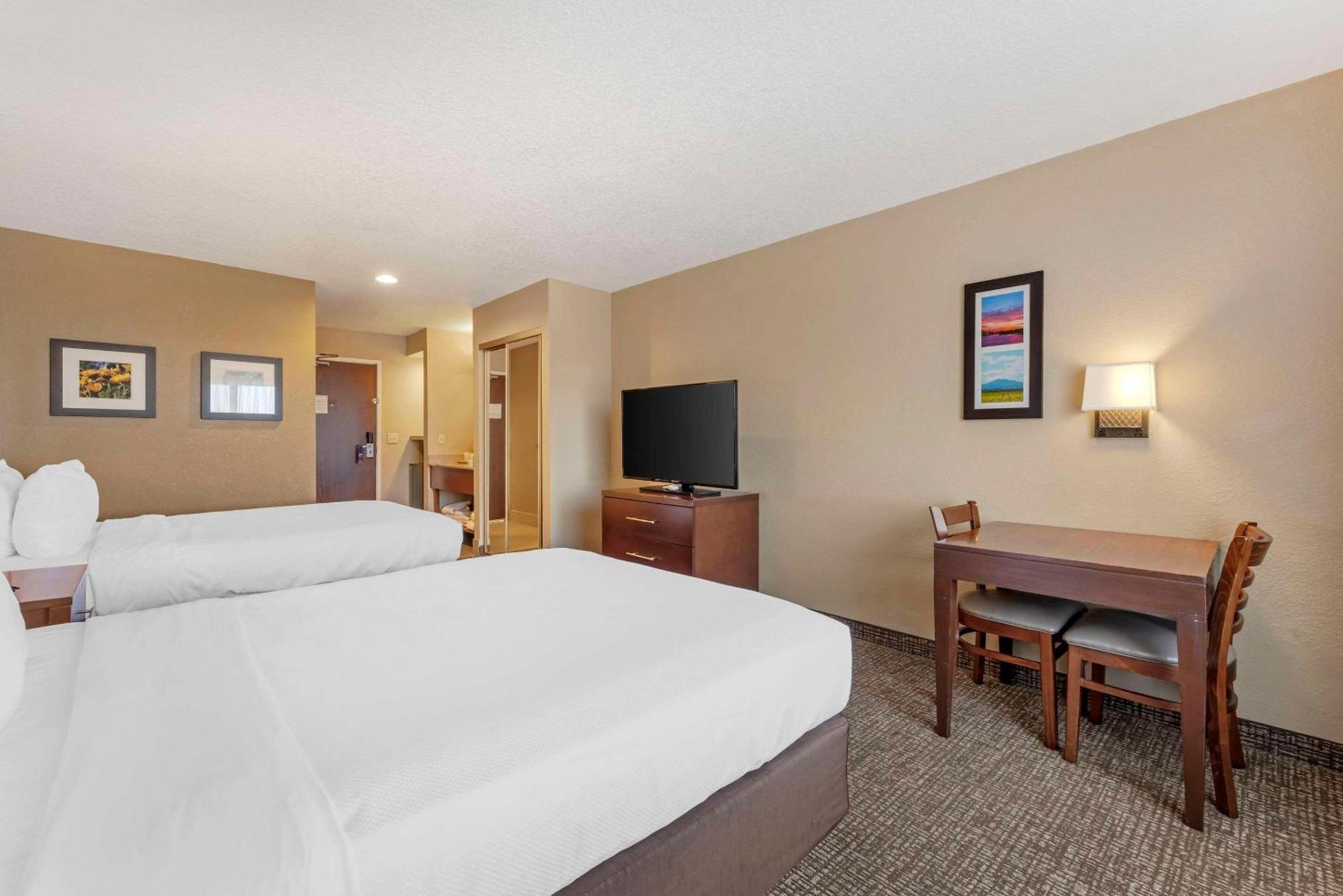 Comfort Inn Lathrop Stockton Airport Exterior photo